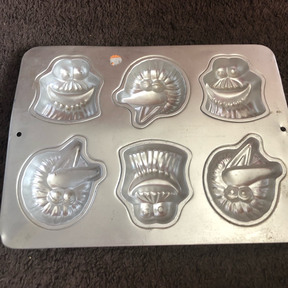 Lot of 3 Cookie Cake Pans